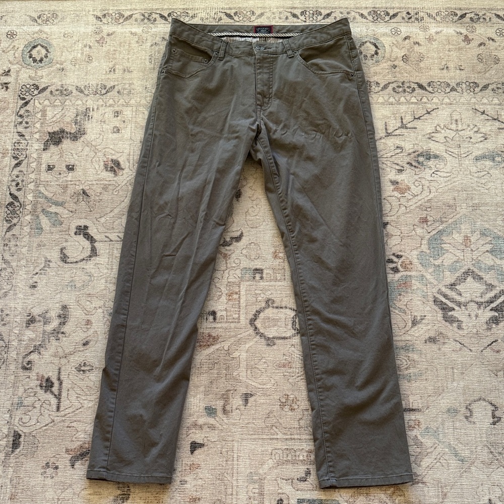 Untuckit Men’s Gray Straight Fit Pants - W32 L32